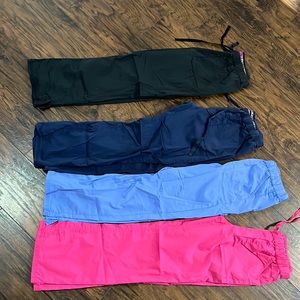 Maeven scrub pants 4 pairs - Medium